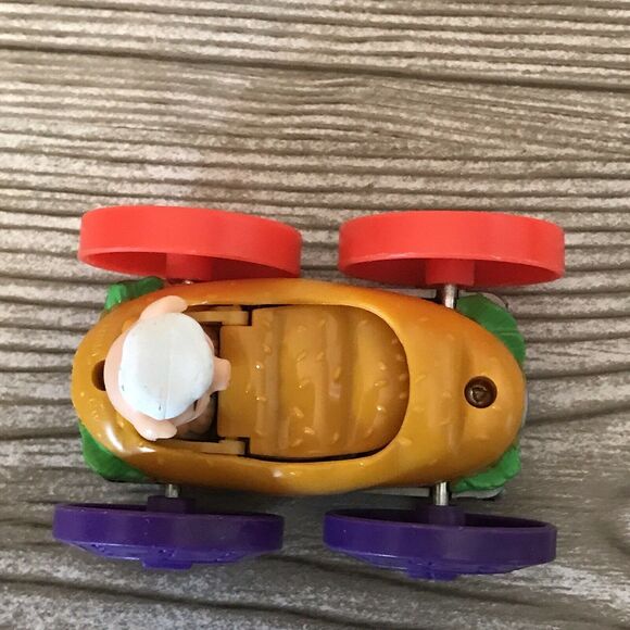 Warner Bros. 90's Tiny Toon Adventure Toys Car Plucky Duck Hampton Porky Pig Taz - Picture 12 of 12